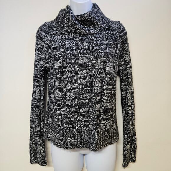 Western Connection Turtle Neck Knit Sweater Size M Casual Staple Capsule - Picture 1 of 9